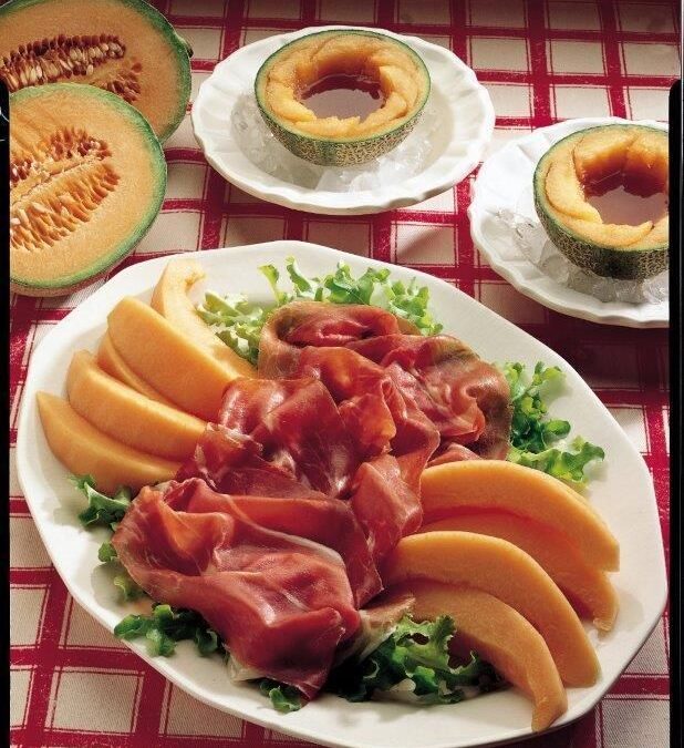 Spicchi di melone per fare il pieno di vitamine estive