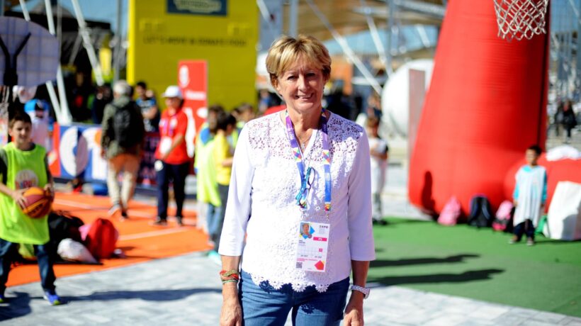 Sara Simeoni: «Mettersi in ginocchio non serve a nulla contro il razzismo»