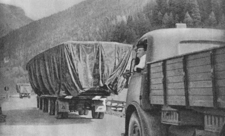 I Mas sugli autocarri attraverso il Brennero verso Vienna