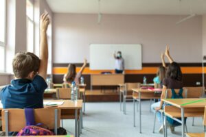 Vaccinazioni da record tra i docenti ma Speranza invoca ancora l’obbligo