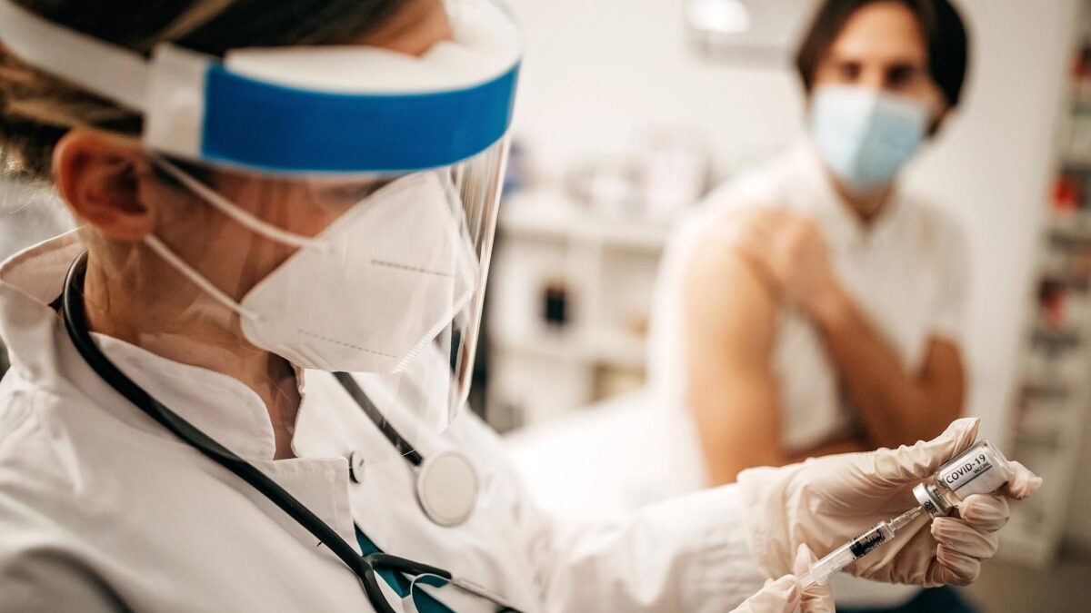 Condannati al silenzio gli scienziati che hanno dubbi sulle vaccinazioni