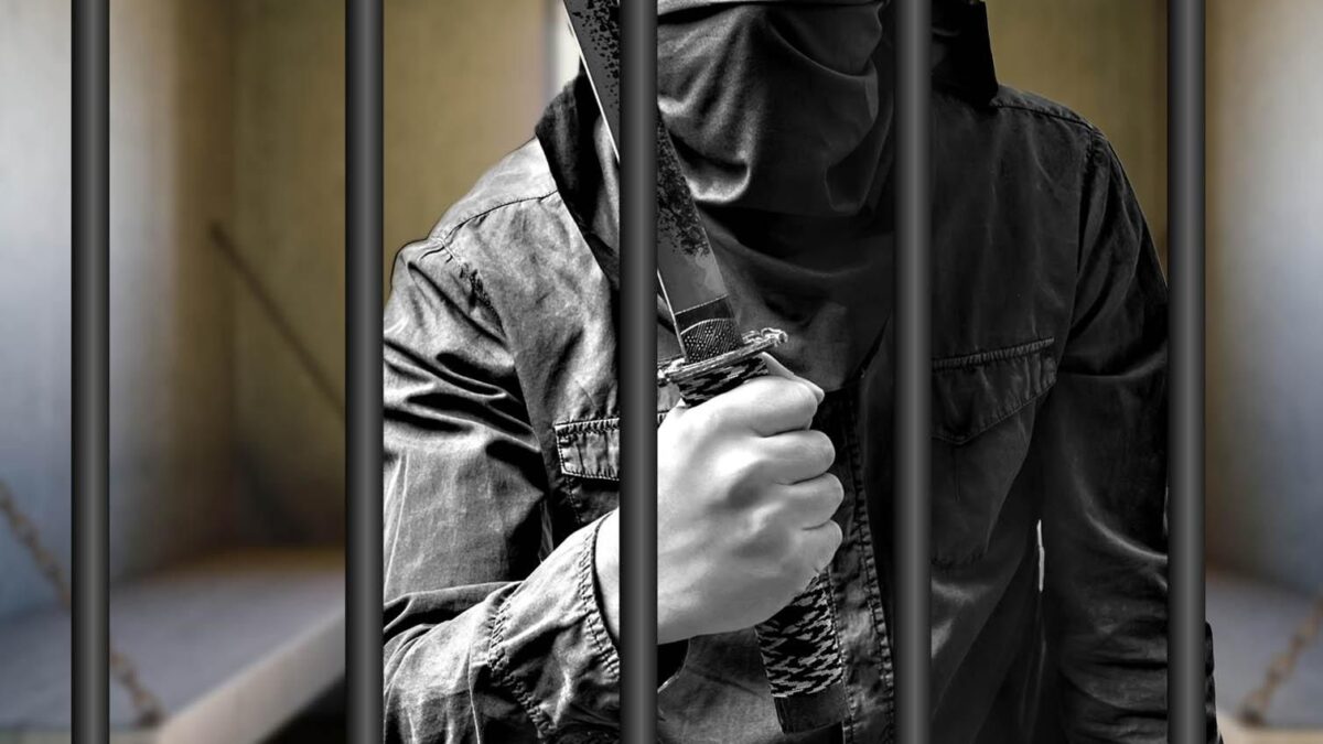 «I maiali italiani vanno sgozzati tutti» E girava le carceri arruolando per l’Isis