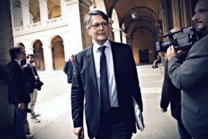 I concorsi truccati del segretario Pd