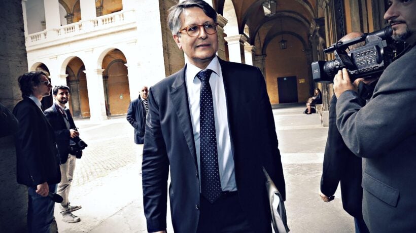 I concorsi truccati del segretario Pd
