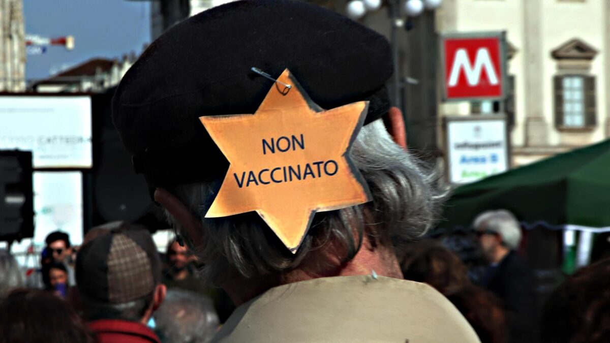 No alla lettera scarlatta sui dubbiosi