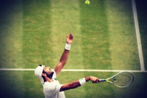 Berrettini è un martello pneumatico. Primo italiano in finale a Wimbledon