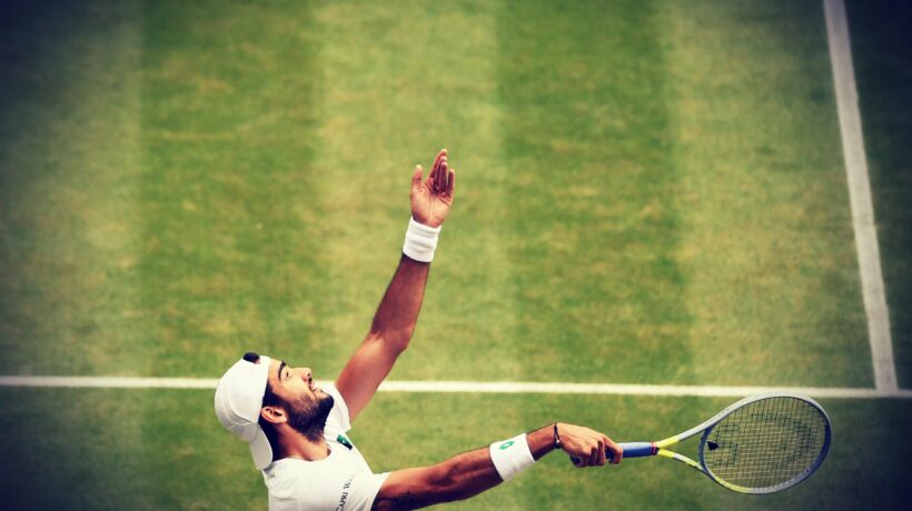 Berrettini è un martello pneumatico. Primo italiano in finale a Wimbledon