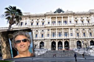 Il broker dei Vip offre risarcimenti nella speranza di evitare il carcere
