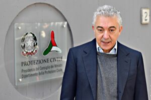 Banchi a rotelle, ventilatori polmonari e super siringhe. I disastri impuniti di Arcuri