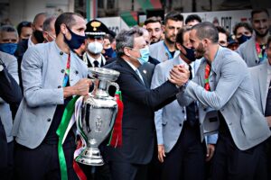 L’Europeo è una grande gioia. Ma le divisioni del Paese non le ricuciono Mancini & C.