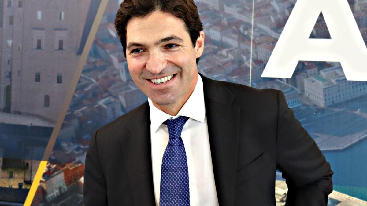 «Cambiamo le regole anziché il green pass»