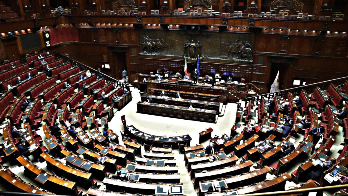 Il calendario fitto intasa il Parlamento. E l’imbuto favorisce i re delle imboscate