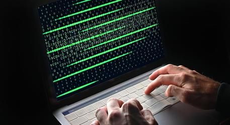 È bastata un’email per sequestrare la sanità di Zingaretti