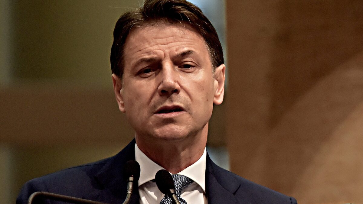 Giuseppi non sente i colpi di pistola: «Il regime talebano? È distensivo»