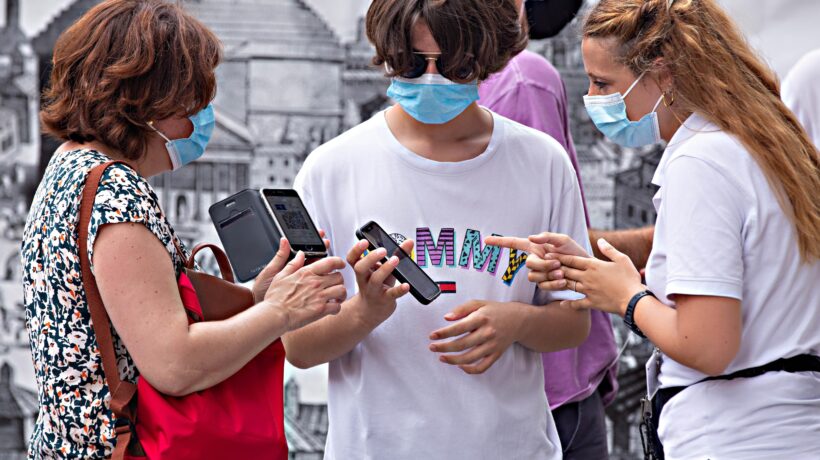 Contagi, controlli, immunità. Cadono le bugie sul green pass