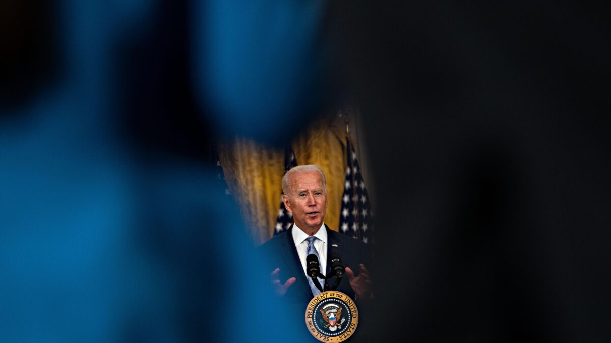 Kabul vittima delle colpe dell’Occidente. Ma a Biden si perdona sempre tutto