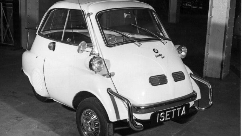 La Isetta, minicar Iso ceduta a Bmw nel 1956 (Getty Images)