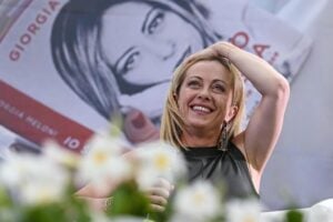 «Si è arresa al rave. La Lamorgese deve lasciare subito»