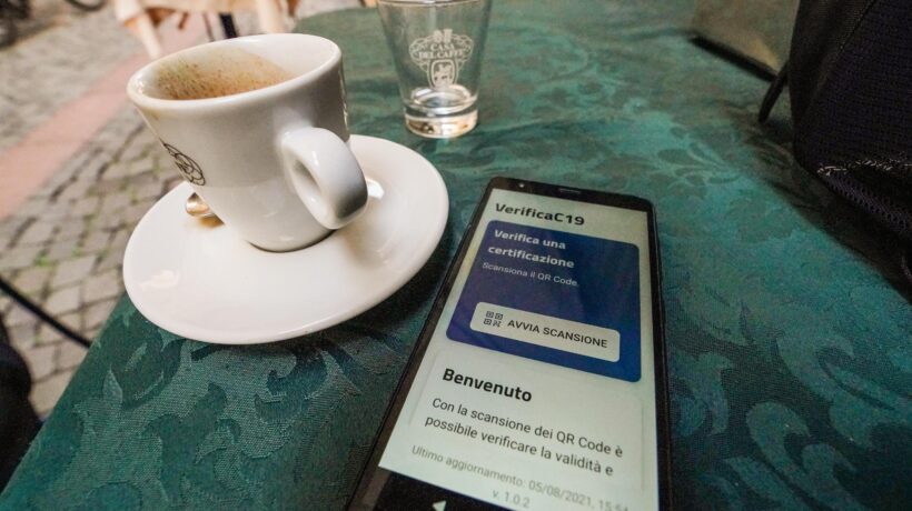 Ristoratori in rivolta: «Non siamo sceriffi». Resta il nodo privacy