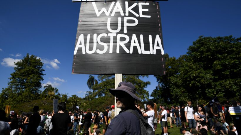 Follia in Australia. Pochi casi, lockdown duro