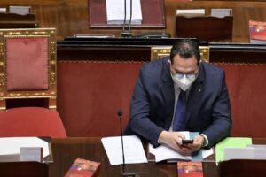 Dopo aver ceduto lo scalpo di Durigon la Lega va all’assedio della Lamorgese