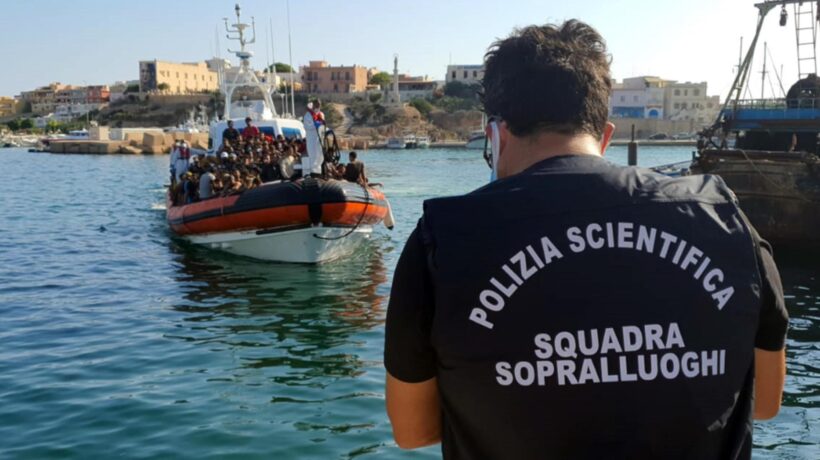 Lampedusa è al collasso. E non arrivano certo da Kabul