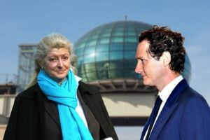 Elkann corre ai ripari per fermare la madre