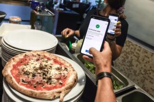 Il green pass è già un disastro economico