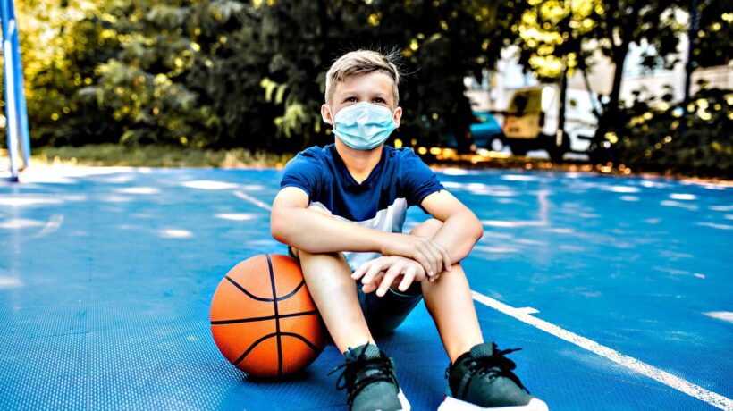 Senza pass, vietato anche ai bimbi. Lo sport ha finito di farci sognare