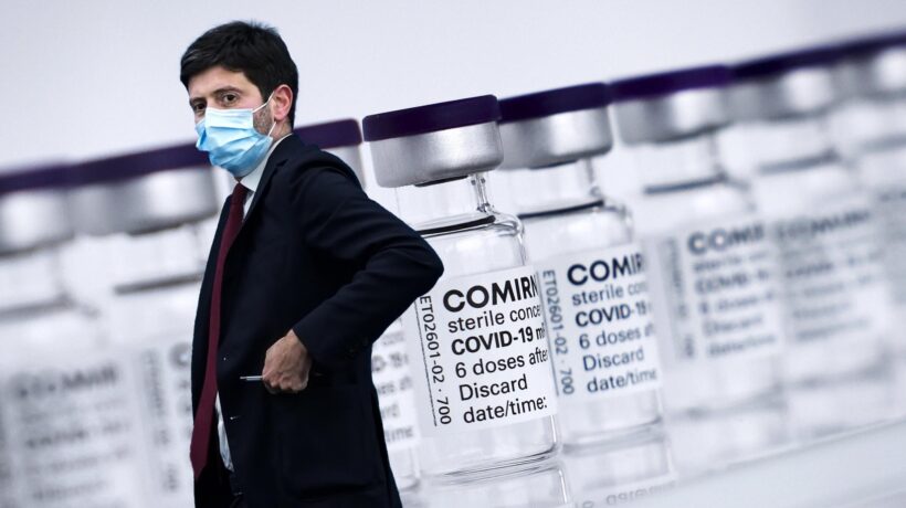 Nessuna certezza sull’utilità della terza dose per tutti ma il programma è già pronto
