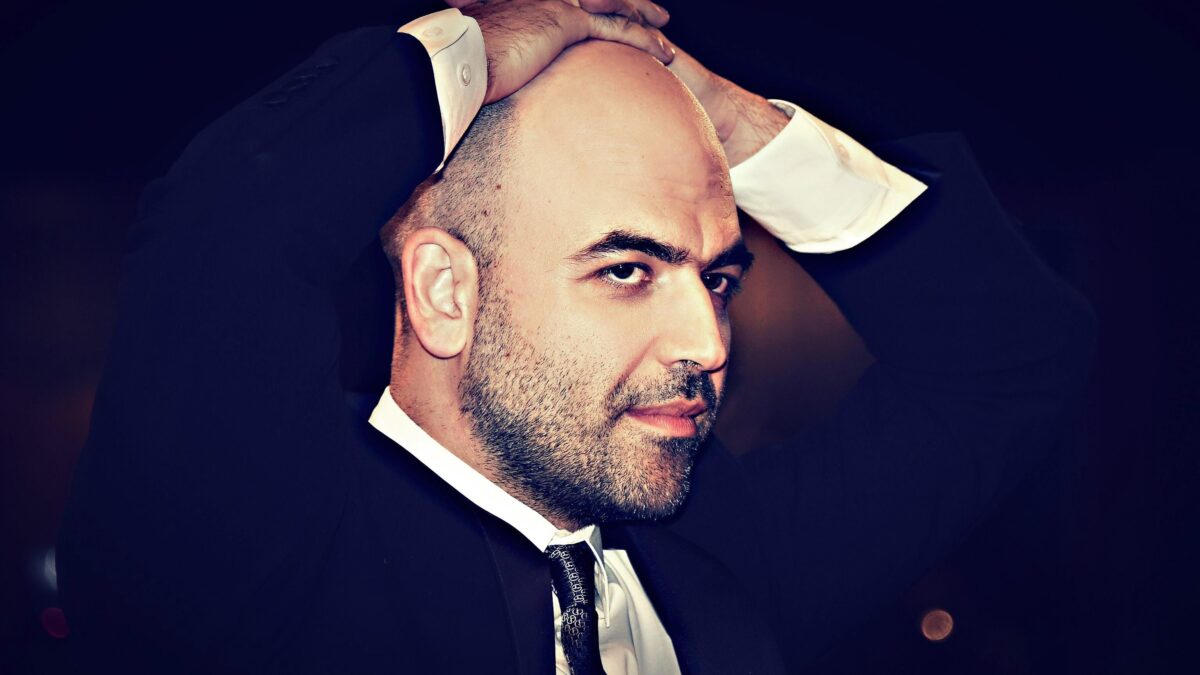Per Saviano ogni famiglia è mafiosa. A smentirlo ci pensa papa Wojtyla