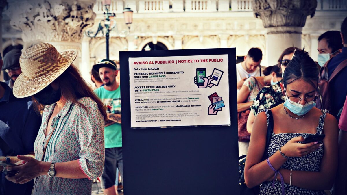 Discriminati anche col green pass