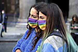 Il pass arcobaleno del bavaglio Zan