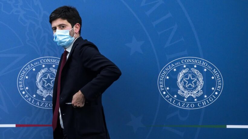 Speranza non dà i verbali del vertice con le Regioni all’inizio della pandemia