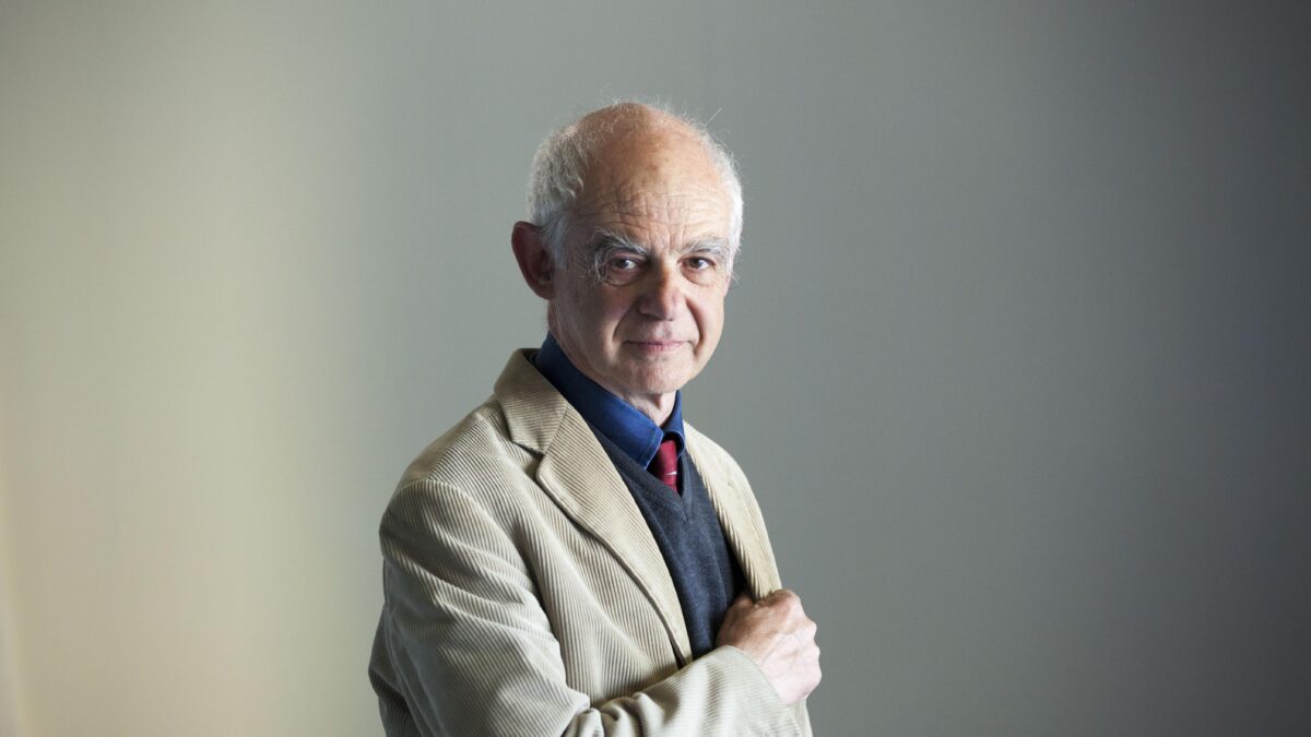 Luca Ricolfi: «Il vaccino non basta. Errore gravissimo trascurare le cure»