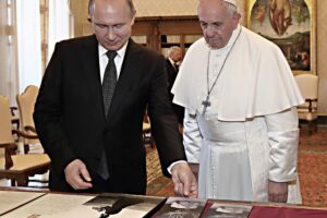 Smentita del Papa: «Mai pensato di mollare»