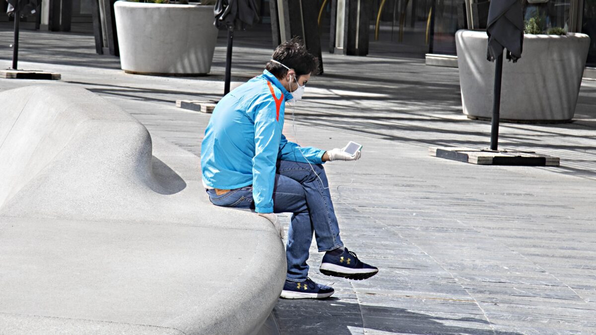 Il regime prospera narcotizzando il popolo