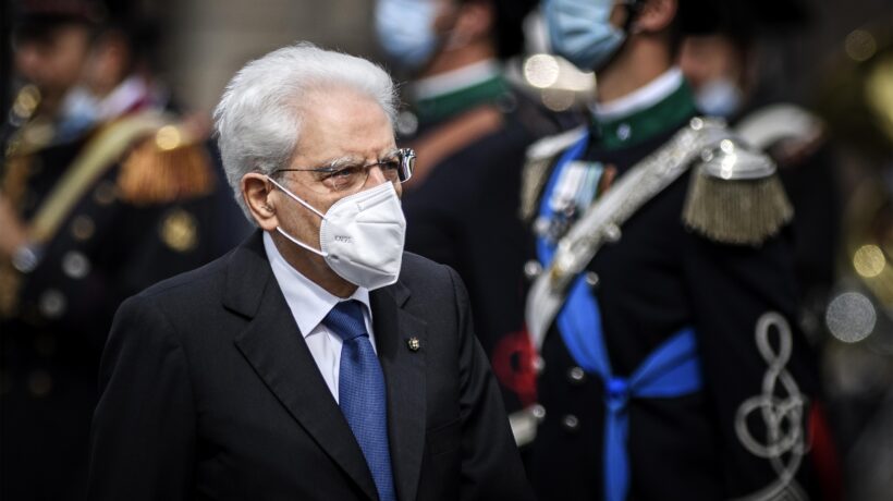 Ennesima fiducia sul lasciapassare. Il Parlamento ormai è l’ufficio timbri