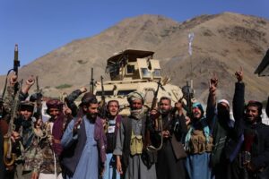 I droni del Pakistan aiutano a piegare i ribelli del Panjshir. È tensione con l’Iran