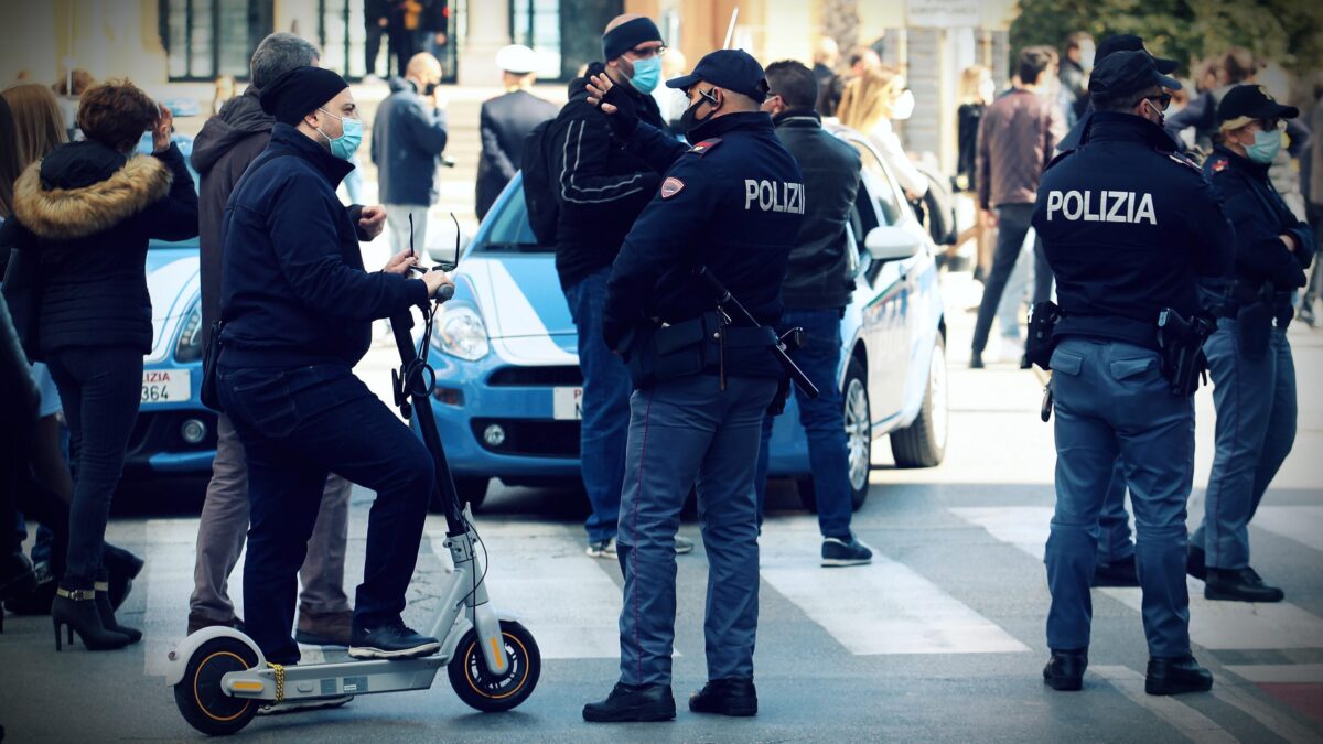 L’incubo zone rosse non svanisce con la card