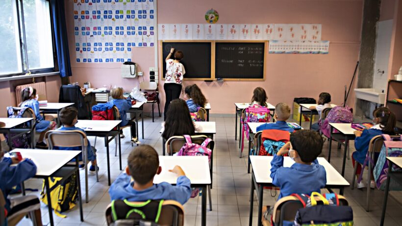 I ragazzi che si contagiano a scuola sono la chiave per battere il Covid