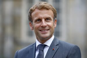 Macron prova di nuovo a spaccare la Nato