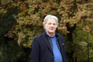 «Una volta la famiglia ti osteggiava ora ti spinge a recitare, ma sbaglia»