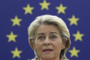Sms tra von der Leyen e l’ad di Pfizer. Il mediatore Ue apre un’indagine