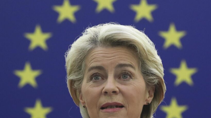Sms tra von der Leyen e l’ad di Pfizer. Il mediatore Ue apre un’indagine