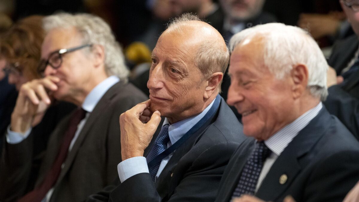 Pippo Franco: «Meglio l’arte che la politica. Ma aiuterò Sgarbi e Michetti»