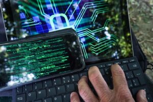 La sanità italiana preda facile per gli hacker. Cartelle cliniche vendute a 1.000 euro sul dark web