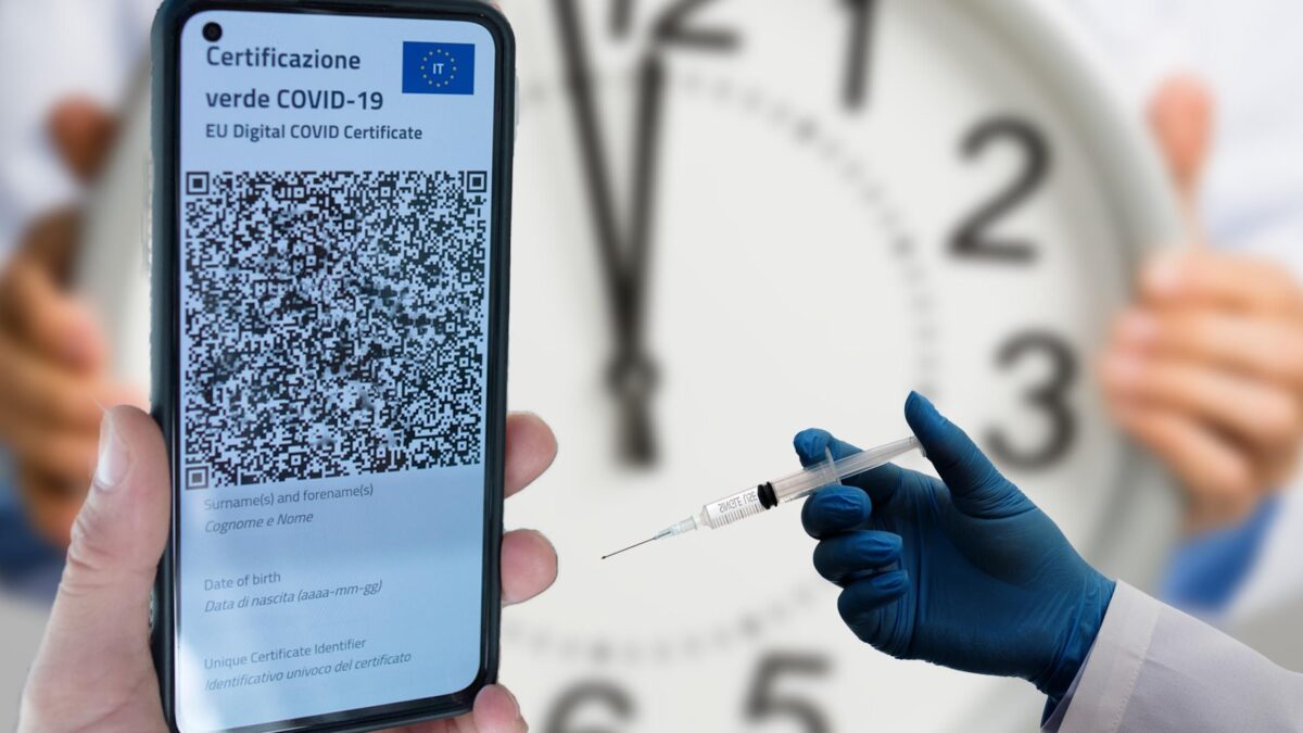 Il green pass dura 12 mesi ma il vaccino soltanto sei