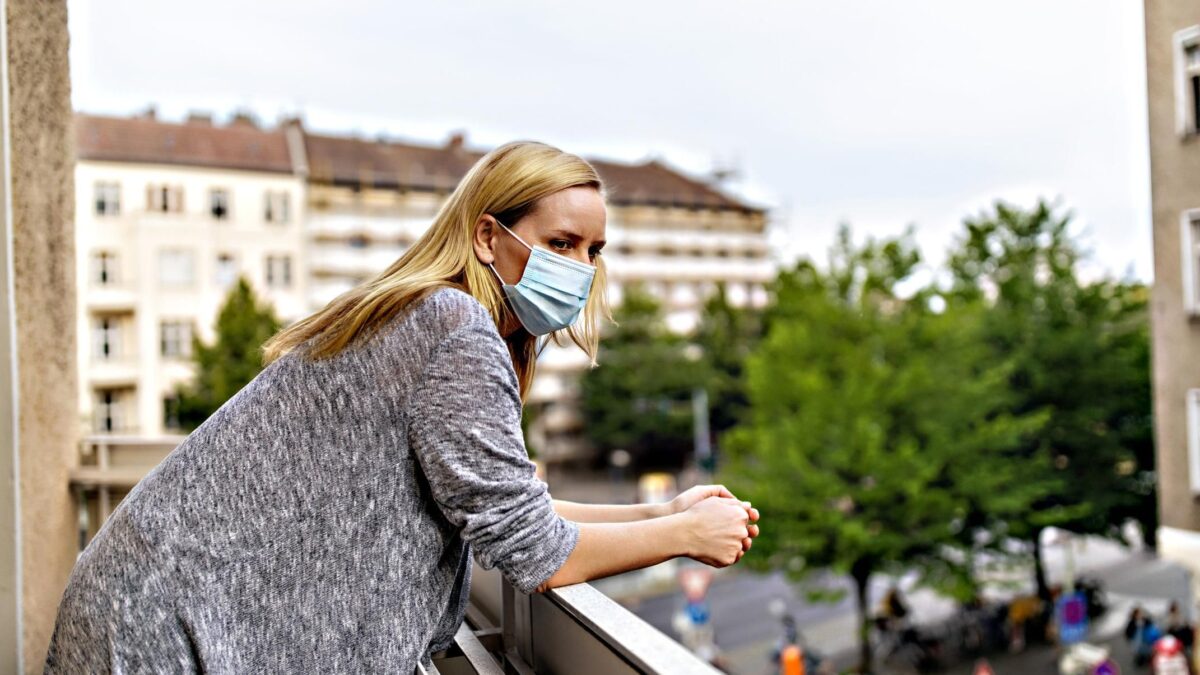 Il virus ha messo agli arresti anche la logica