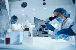 La scienza che sbaglia è viva, se è serva muore